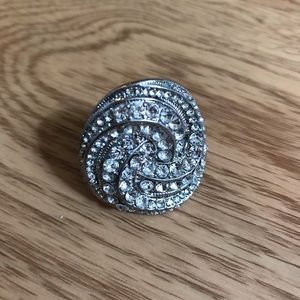 6/$20 Sparkly Stretch Statement Ring, NWOT